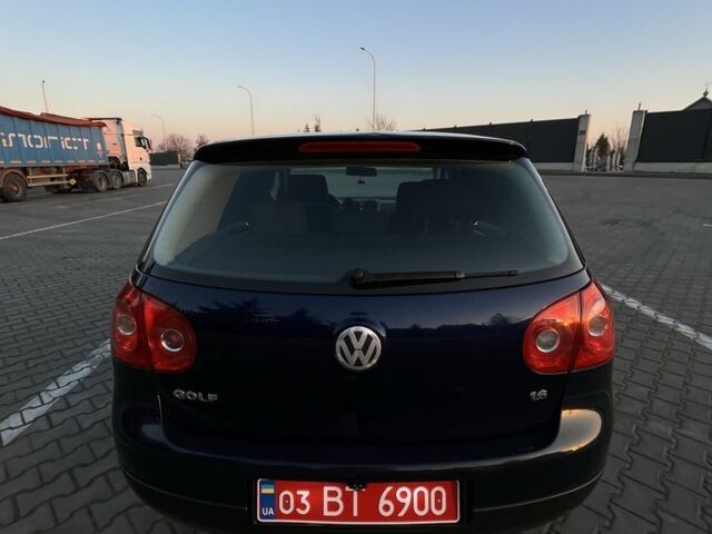 Синий Фольксваген Гольф, объемом двигателя 1.4 л и пробегом 273 тыс. км за 4350 $, фото 20 на Automoto.ua