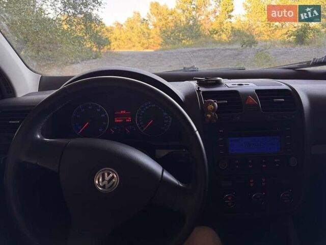 Фольксваген Гольф 2004 в Каменское - Днепродзержинск на Automoto.ua Синий Фольксваген Гольф, объемом двигателя 1.6 л и пробегом 212 тыс. км за 4500 $, фото 7 на Automoto.ua