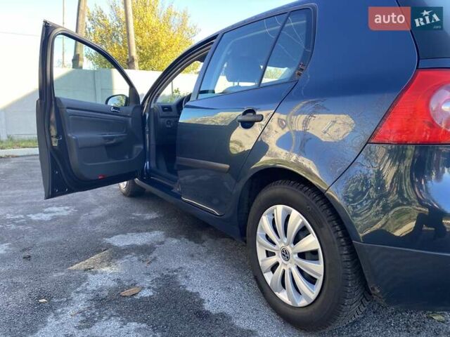 Синий Фольксваген Гольф, объемом двигателя 1.4 л и пробегом 175 тыс. км за 5299 $, фото 20 на Automoto.ua