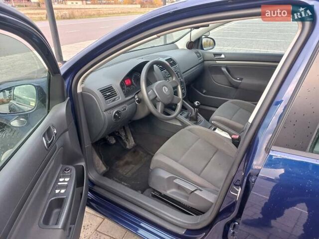 Синій Фольксваген Гольф, об'ємом двигуна 1.39 л та пробігом 239 тис. км за 6200 $, фото 2 на Automoto.ua