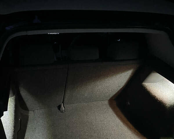 Синій Фольксваген Гольф, об'ємом двигуна 1.4 л та пробігом 161 тис. км за 3500 $, фото 56 на Automoto.ua