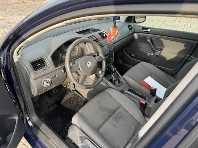 Синий Фольксваген Гольф, объемом двигателя 1.9 л и пробегом 400 тыс. км за 2885 $, фото 9 на Automoto.ua