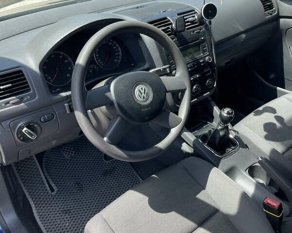 Синій Фольксваген Гольф, об'ємом двигуна 1.6 л та пробігом 219 тис. км за 6000 $, фото 21 на Automoto.ua