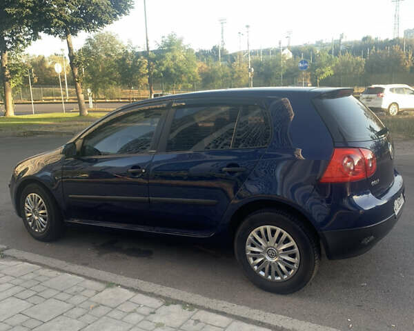 Синий Фольксваген Гольф, объемом двигателя 1.6 л и пробегом 260 тыс. км за 4900 $, фото 5 на Automoto.ua