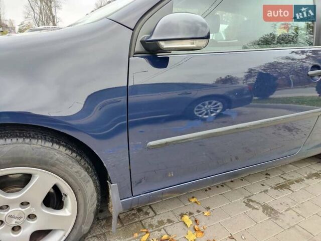 Синий Фольксваген Гольф, объемом двигателя 1.4 л и пробегом 212 тыс. км за 3900 $, фото 12 на Automoto.ua