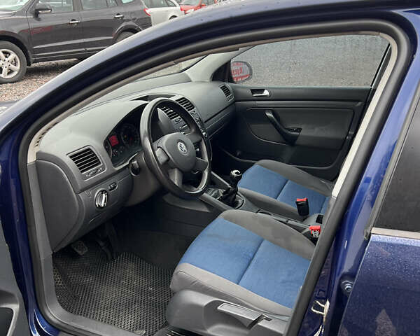 Синий Фольксваген Гольф, объемом двигателя 1.9 л и пробегом 280 тыс. км за 5500 $, фото 9 на Automoto.ua