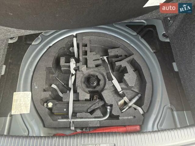 Синий Фольксваген Гольф, объемом двигателя 1.39 л и пробегом 216 тыс. км за 5000 $, фото 15 на Automoto.ua