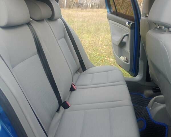 Синий Фольксваген Гольф, объемом двигателя 1.9 л и пробегом 314 тыс. км за 5150 $, фото 34 на Automoto.ua