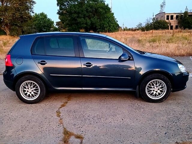 Синий Фольксваген Гольф, объемом двигателя 1.6 л и пробегом 230 тыс. км за 5300 $, фото 6 на Automoto.ua