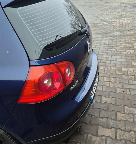 Синий Фольксваген Гольф, объемом двигателя 1.39 л и пробегом 271 тыс. км за 5900 $, фото 3 на Automoto.ua