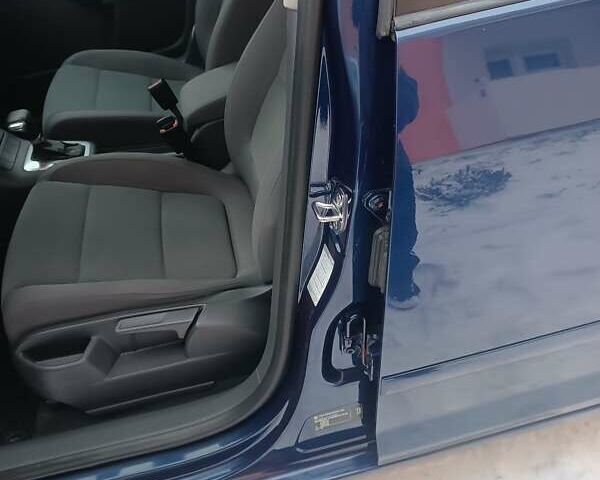 Синий Фольксваген Гольф, объемом двигателя 1.6 л и пробегом 286 тыс. км за 5700 $, фото 20 на Automoto.ua