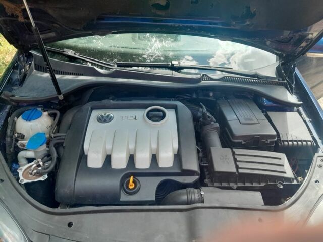 Синій Фольксваген Гольф, об'ємом двигуна 1.9 л та пробігом 250 тис. км за 3200 $, фото 5 на Automoto.ua