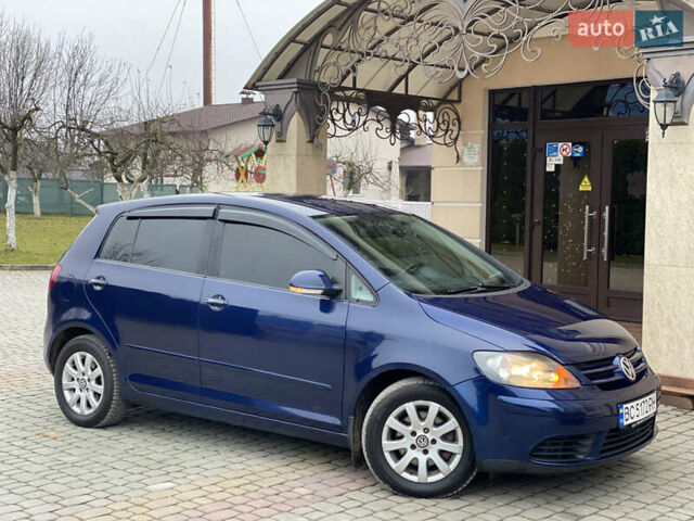 Синий Фольксваген Гольф, объемом двигателя 2 л и пробегом 285 тыс. км за 5450 $, фото 26 на Automoto.ua