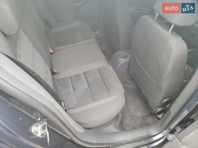 Синий Фольксваген Гольф, объемом двигателя 1.9 л и пробегом 309 тыс. км за 5200 $, фото 9 на Automoto.ua