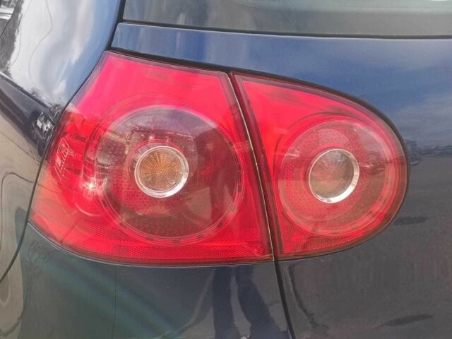 Синий Фольксваген Гольф, объемом двигателя 1.6 л и пробегом 221 тыс. км за 5990 $, фото 9 на Automoto.ua