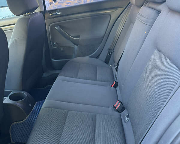 Синий Фольксваген Гольф, объемом двигателя 1.6 л и пробегом 211 тыс. км за 5500 $, фото 20 на Automoto.ua