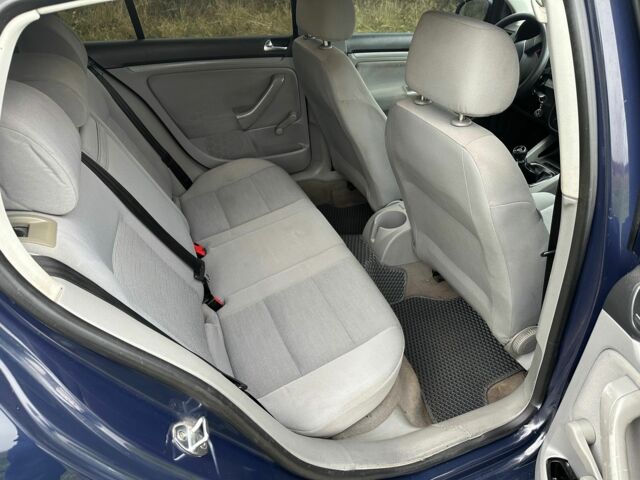 Синий Фольксваген Гольф, объемом двигателя 1.4 л и пробегом 268 тыс. км за 4450 $, фото 14 на Automoto.ua