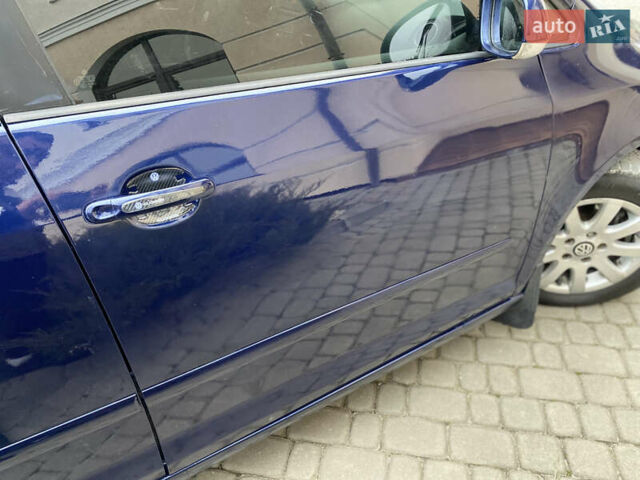 Синий Фольксваген Гольф, объемом двигателя 2 л и пробегом 285 тыс. км за 5450 $, фото 56 на Automoto.ua