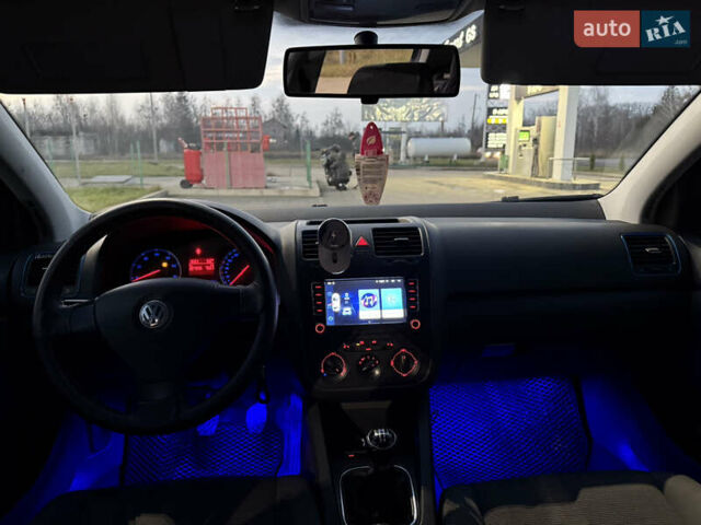 Синий Фольксваген Гольф, объемом двигателя 1.6 л и пробегом 227 тыс. км за 5699 $, фото 18 на Automoto.ua