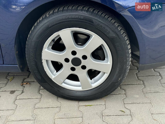 Синий Фольксваген Гольф, объемом двигателя 1.6 л и пробегом 214 тыс. км за 6350 $, фото 32 на Automoto.ua