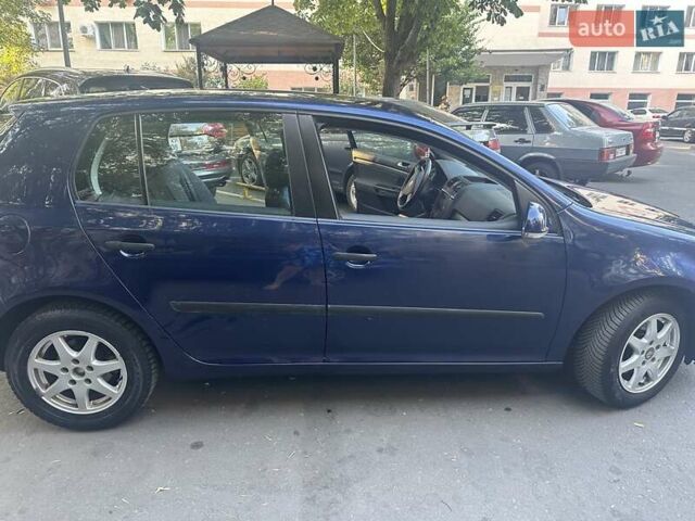 Синий Фольксваген Гольф, объемом двигателя 1.6 л и пробегом 286 тыс. км за 6500 $, фото 18 на Automoto.ua