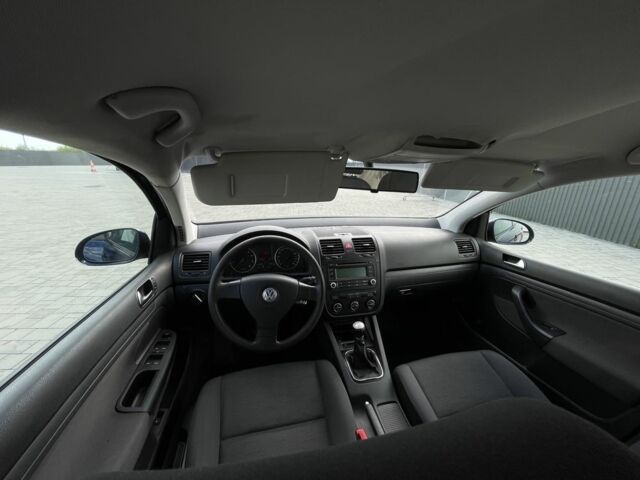 Синий Фольксваген Гольф, объемом двигателя 1.6 л и пробегом 243 тыс. км за 5000 $, фото 9 на Automoto.ua