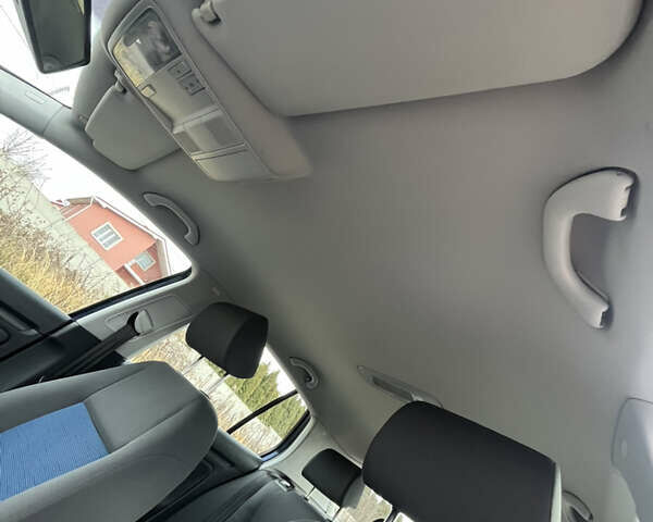 Синій Фольксваген Гольф, об'ємом двигуна 1.39 л та пробігом 180 тис. км за 5750 $, фото 27 на Automoto.ua