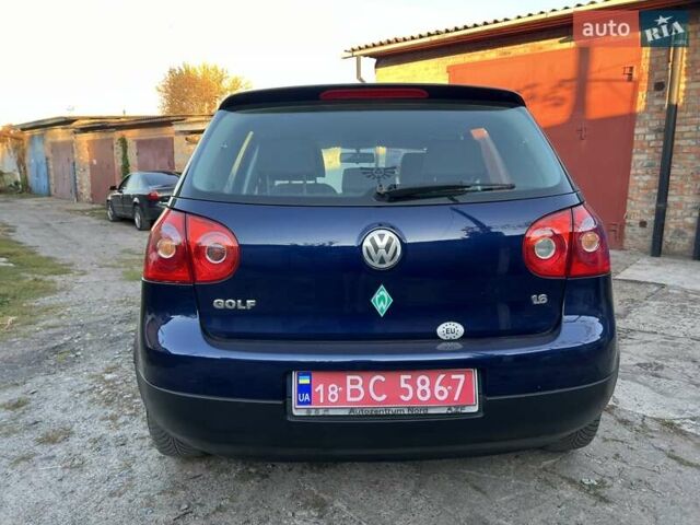 Синій Фольксваген Гольф, об'ємом двигуна 1.6 л та пробігом 196 тис. км за 6300 $, фото 6 на Automoto.ua