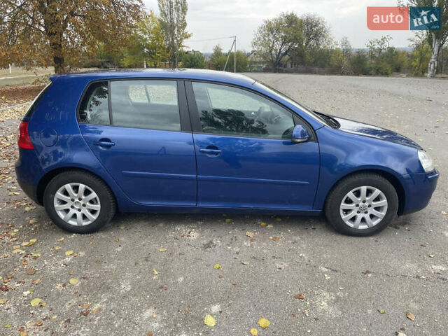 Синий Фольксваген Гольф, объемом двигателя 1.6 л и пробегом 240 тыс. км за 5500 $, фото 3 на Automoto.ua