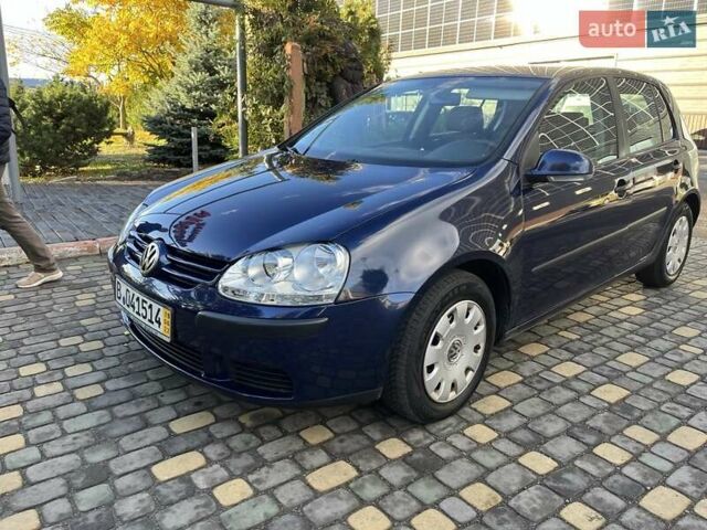 Синий Фольксваген Гольф, объемом двигателя 1.4 л и пробегом 250 тыс. км за 4600 $, фото 82 на Automoto.ua