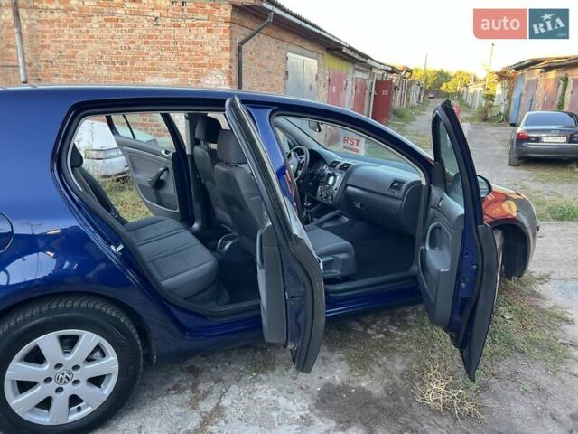 Синій Фольксваген Гольф, об'ємом двигуна 1.6 л та пробігом 196 тис. км за 6300 $, фото 31 на Automoto.ua