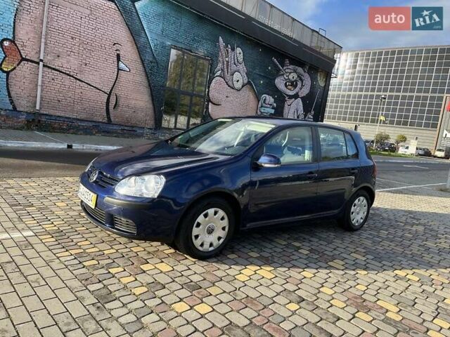 Синий Фольксваген Гольф, объемом двигателя 1.4 л и пробегом 250 тыс. км за 4600 $, фото 10 на Automoto.ua