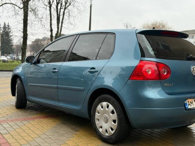 Синий Фольксваген Гольф, объемом двигателя 1.4 л и пробегом 240 тыс. км за 3999 $, фото 4 на Automoto.ua