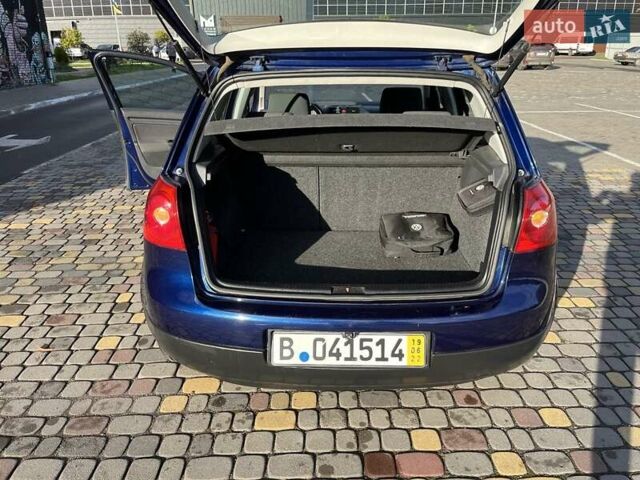 Синий Фольксваген Гольф, объемом двигателя 1.4 л и пробегом 250 тыс. км за 4600 $, фото 25 на Automoto.ua