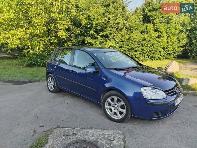 Синий Фольксваген Гольф, объемом двигателя 1.6 л и пробегом 223 тыс. км за 5200 $, фото 1 на Automoto.ua
