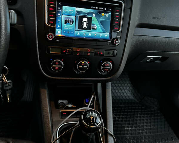 Синий Фольксваген Гольф, объемом двигателя 1.4 л и пробегом 207 тыс. км за 5100 $, фото 11 на Automoto.ua