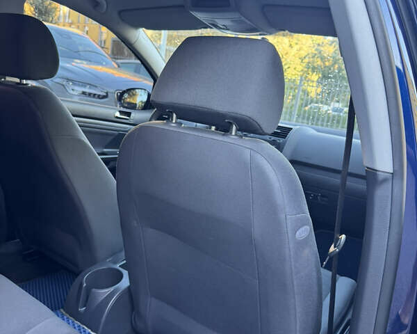 Синий Фольксваген Гольф, объемом двигателя 1.6 л и пробегом 211 тыс. км за 5500 $, фото 10 на Automoto.ua