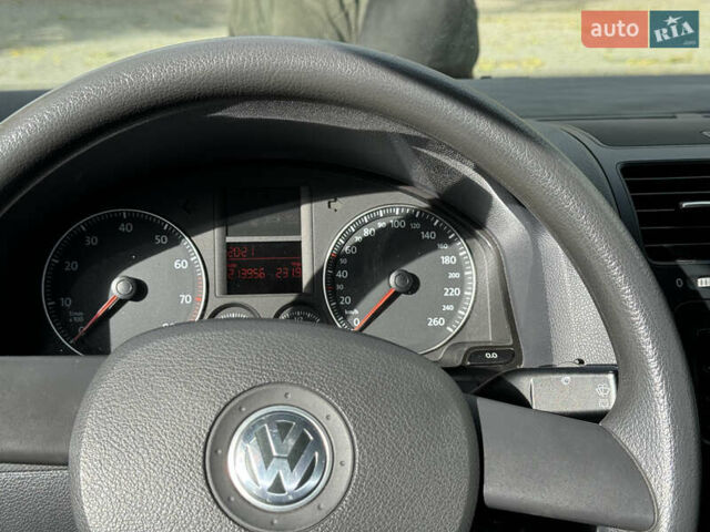 Синий Фольксваген Гольф, объемом двигателя 1.6 л и пробегом 214 тыс. км за 6350 $, фото 61 на Automoto.ua