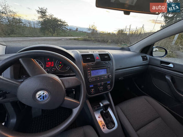 Синий Фольксваген Гольф, объемом двигателя 1.6 л и пробегом 210 тыс. км за 6700 $, фото 14 на Automoto.ua