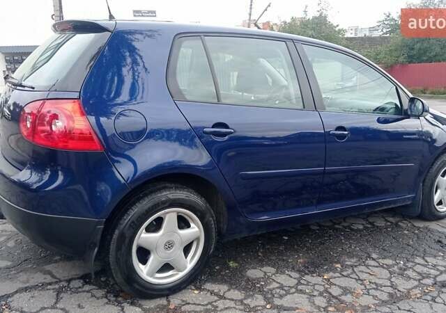 Синий Фольксваген Гольф, объемом двигателя 1.6 л и пробегом 290 тыс. км за 4950 $, фото 6 на Automoto.ua