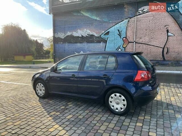 Синий Фольксваген Гольф, объемом двигателя 1.4 л и пробегом 250 тыс. км за 4600 $, фото 7 на Automoto.ua
