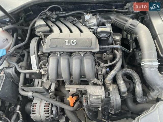 Синий Фольксваген Гольф, объемом двигателя 1.6 л и пробегом 212 тыс. км за 5200 $, фото 14 на Automoto.ua