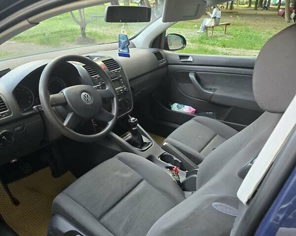 Фольксваген Гольф 2005 у Одесі на Automoto.ua Синій Фольксваген Гольф, об'ємом двигуна 1.39 л та пробігом 276 тис. км за 4800 $, фото 1 на Automoto.ua