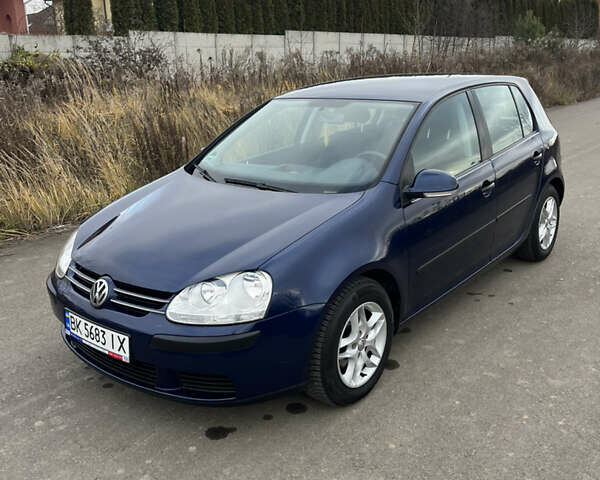 Синій Фольксваген Гольф, об'ємом двигуна 1.39 л та пробігом 180 тис. км за 5750 $, фото 45 на Automoto.ua