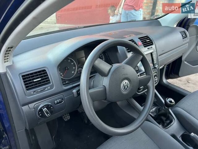 Синій Фольксваген Гольф, об'ємом двигуна 1.6 л та пробігом 196 тис. км за 6300 $, фото 49 на Automoto.ua