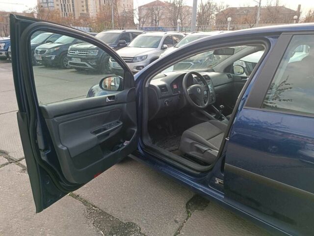 Синий Фольксваген Гольф, объемом двигателя 1.6 л и пробегом 221 тыс. км за 5990 $, фото 16 на Automoto.ua