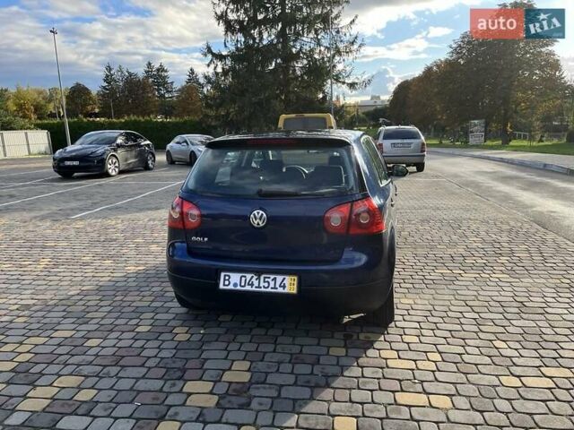 Синий Фольксваген Гольф, объемом двигателя 1.4 л и пробегом 250 тыс. км за 4600 $, фото 2 на Automoto.ua