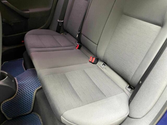 Синій Фольксваген Гольф, об'ємом двигуна 1.6 л та пробігом 215 тис. км за 5690 $, фото 19 на Automoto.ua