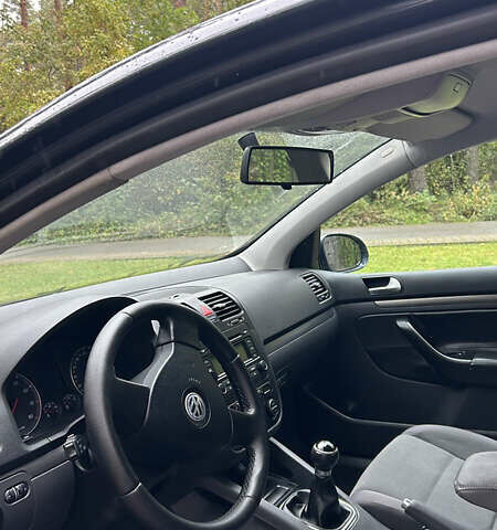 Синий Фольксваген Гольф, объемом двигателя 1.6 л и пробегом 252 тыс. км за 5350 $, фото 17 на Automoto.ua