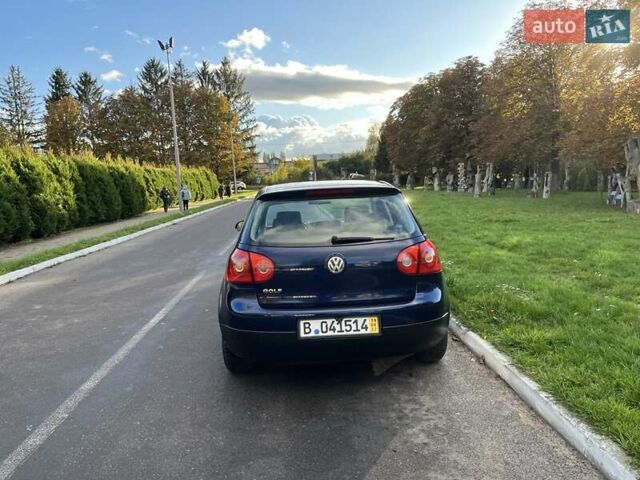 Синий Фольксваген Гольф, объемом двигателя 1.4 л и пробегом 250 тыс. км за 4600 $, фото 52 на Automoto.ua